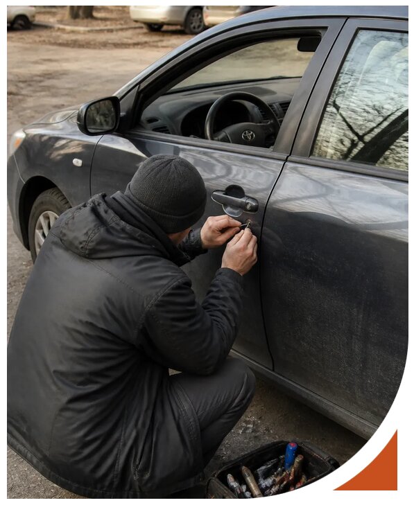 Профессиональное вскрытие автомобиля Тойота без повреждений в Коломне
